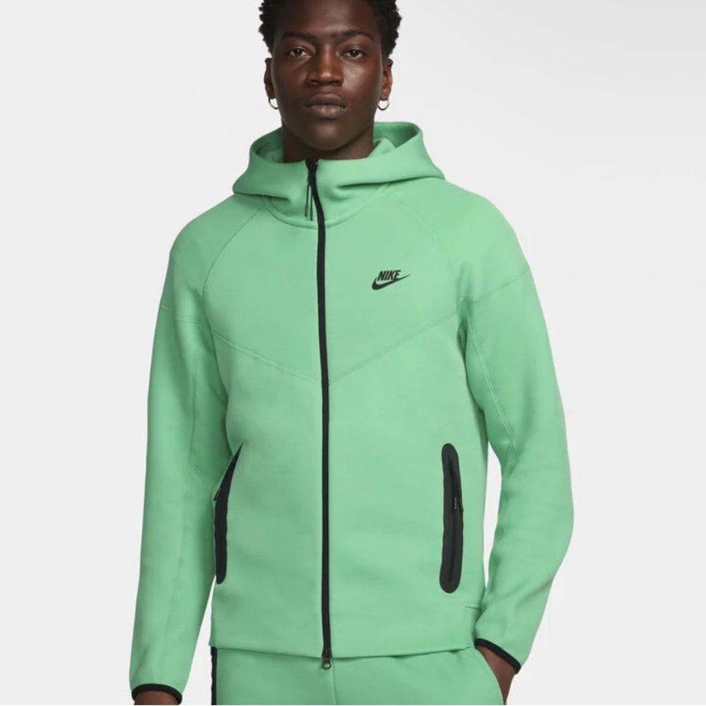 men’s nike tech fleece